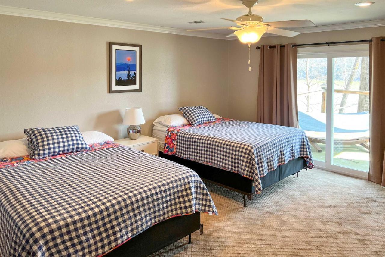 Inviting Family Abode With Dock On Norris Lake! Caryville Bagian luar foto